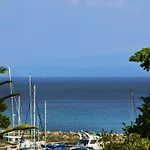 Beach Split Apartments شقة سبليت