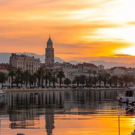 Beach Split Apartments * Split
