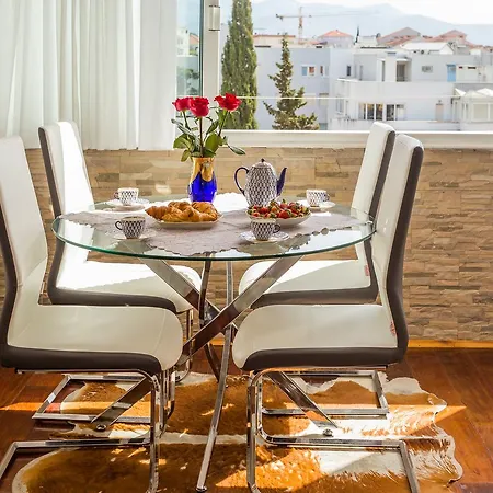 Beach Split Apartments